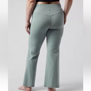 Athleta Elation Flare Pant in Minimalistic Grey Size 1X